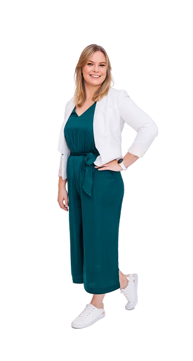 Sophie Scharf in business attire